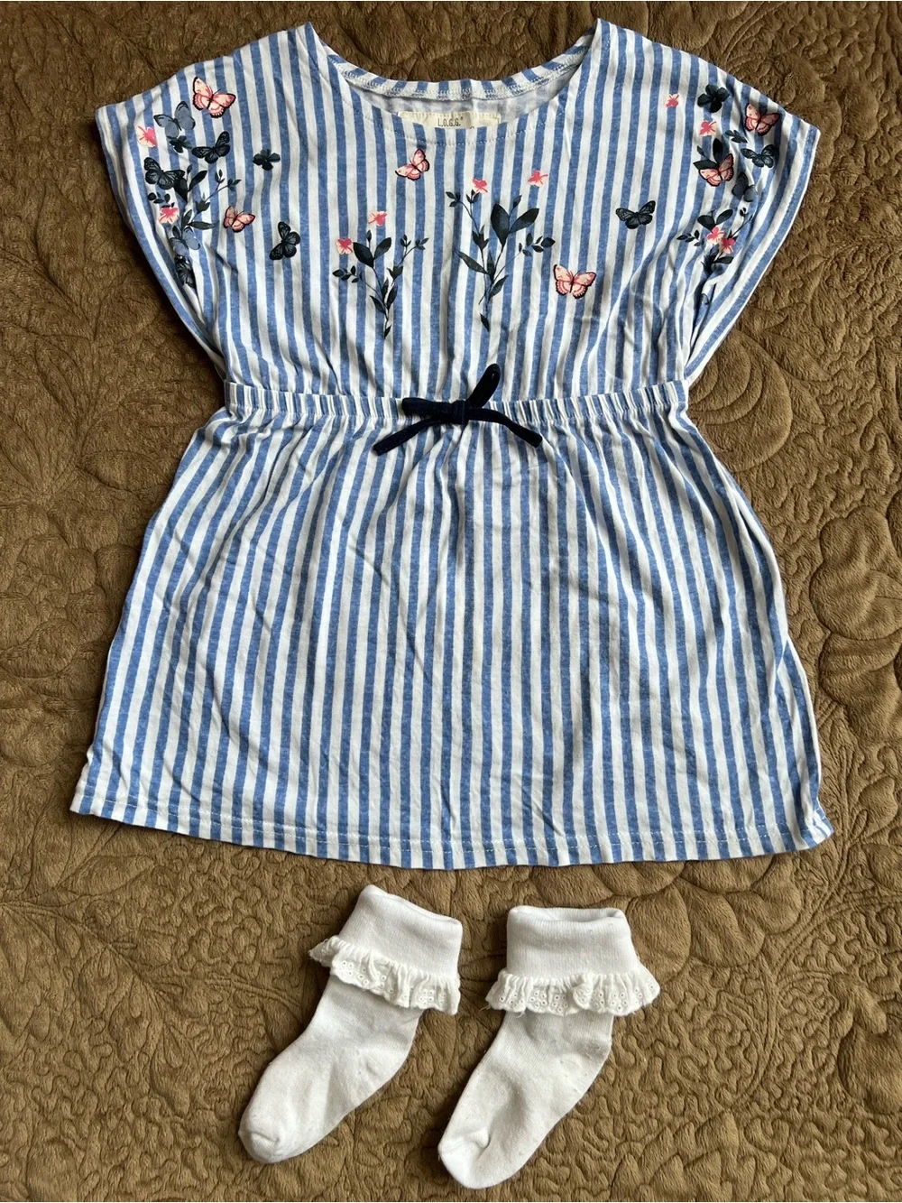 Carter’s 18 months Baby girl clothes bundle